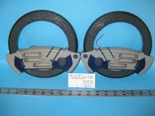 2009 Hasbro Star Wars HAILFIRE DROID Pair of Wheels for Remote Control Version