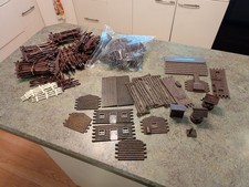 Vtg Plastic Misc Playset Split Rail Fencing Marx Roy Rogers Cabin AS IS