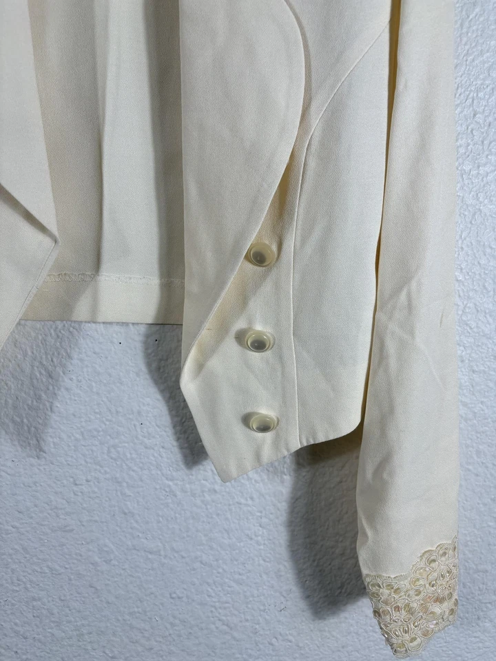 Blazer recortado vintage R J & Co para mujer 8 cuentas bordado años 90 Foto 3 de 4