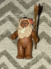 ORIGINAL VINTAGE 1984 KENNER PAPLOO EWOK STAR WARS ACTION FIGURE w/ COWL & STAFF