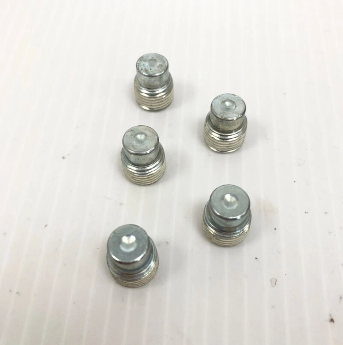 Genuine Ford Escort/Fiesta/Ka/Mondeo Cylinder Head Plugs x5 