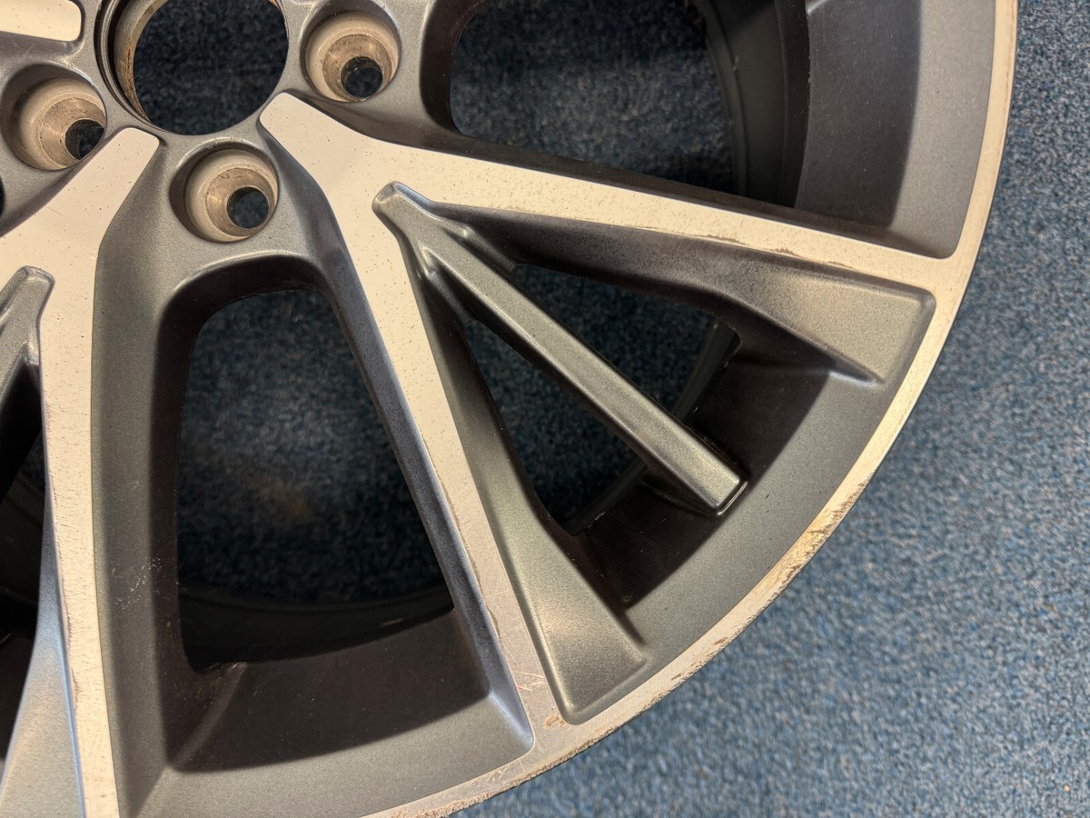 17-20 Volvo S90 V90 19