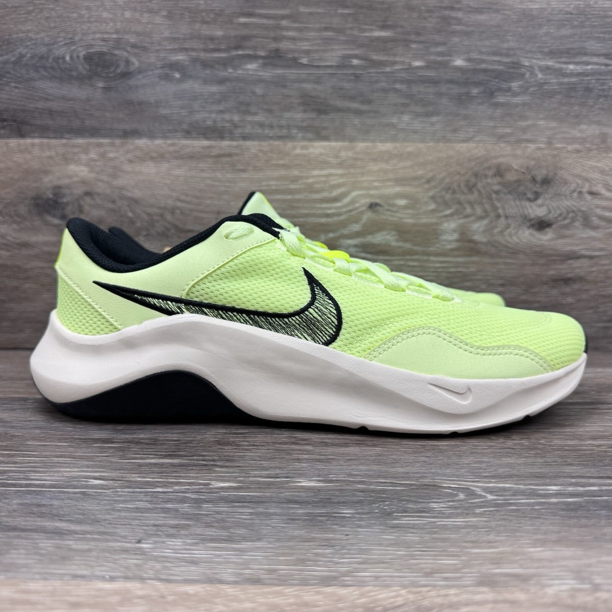 Nike Legend Essential 3 Next Nature \