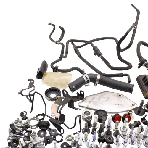 Juego de pernos de cubierta de embrague de motor Yamaha YZF R3 2015-2024 MANGUERA DE LAVADORA - Imagen 4 de 11