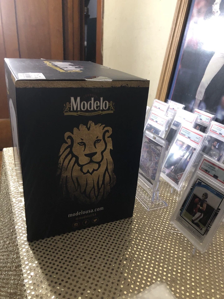 Modelo Beer Can Mini Fridge - Image 3 of 4