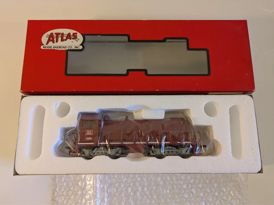 HO Alco S1 Switcher RI Rock Island DC NIB NOS # 8806 - Image 2 of 4