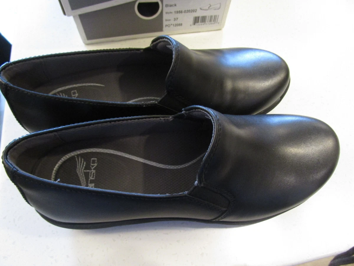 WOMENS DANSKO NORA BLACK CASUAL FLATS SIZE 37 NWB