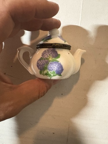 Klappbare Schmuckschatulle Teekanne Porzellan floral bemalt Mini Aufbewahrung - Bild 2 von 3
