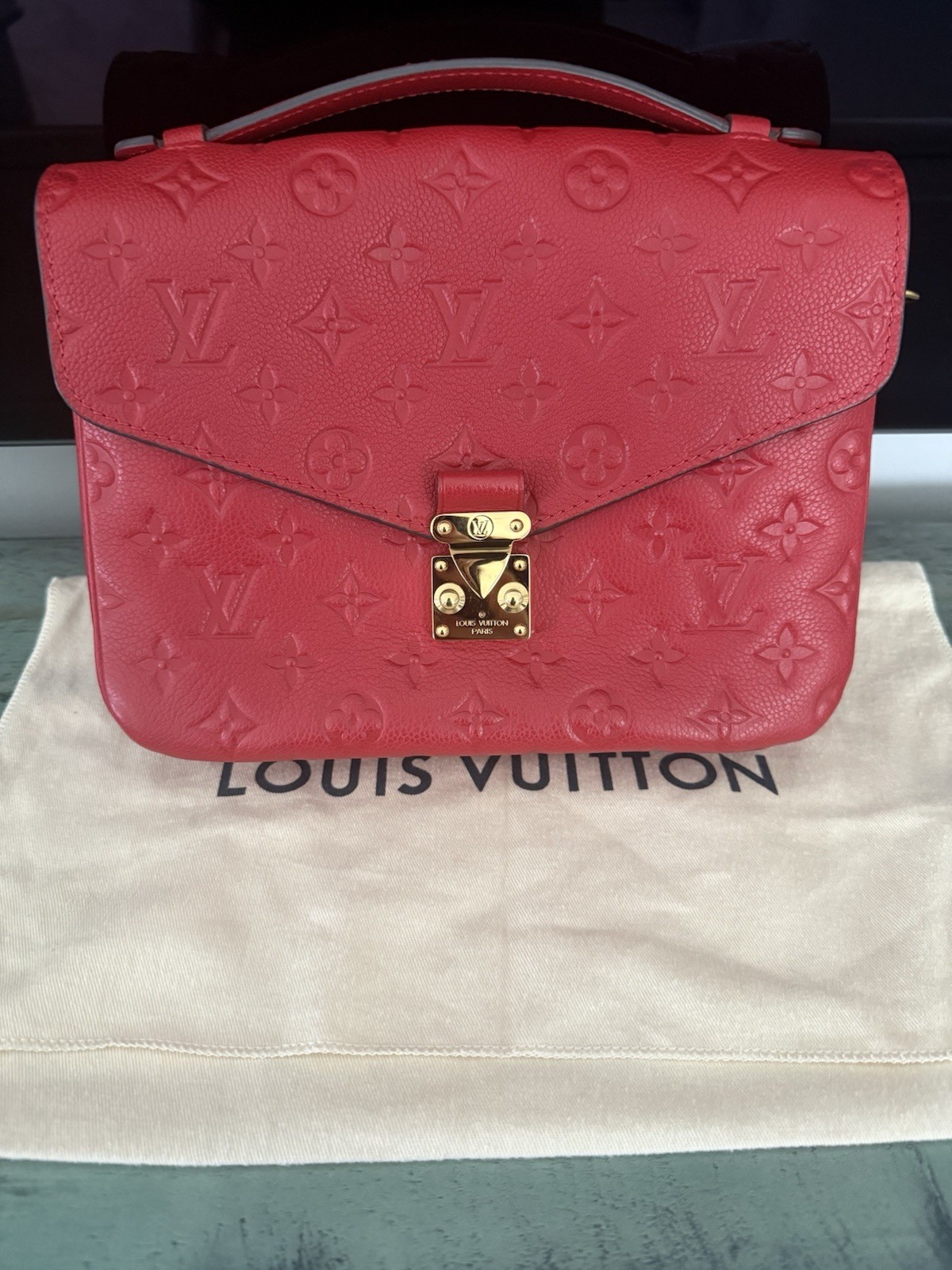 $3000 LOUIS VUITTON Pochette Metis Bag Empreinte Leather Red image 2