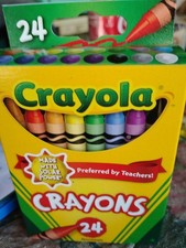 Crayola Kids Color Crayons 24 Ct   Classic Non-Toxic Art Supplies Christmas Fun