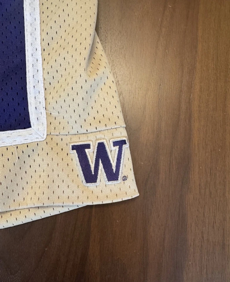 Pantalones cortos de baloncesto Nike auténticos etiquetados Washington Huskies Foto 2 de 4