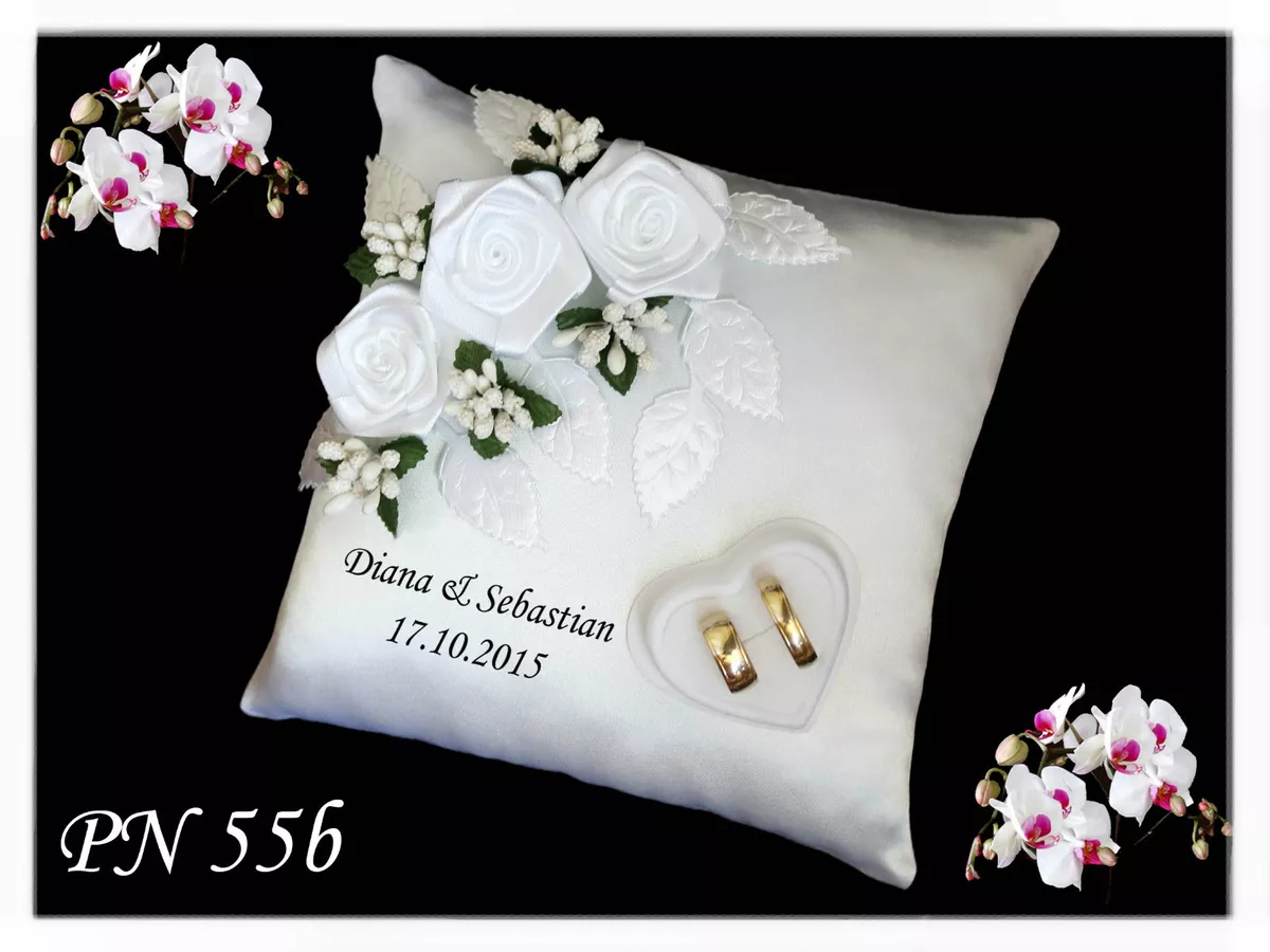 Wedding ring shop pillow box