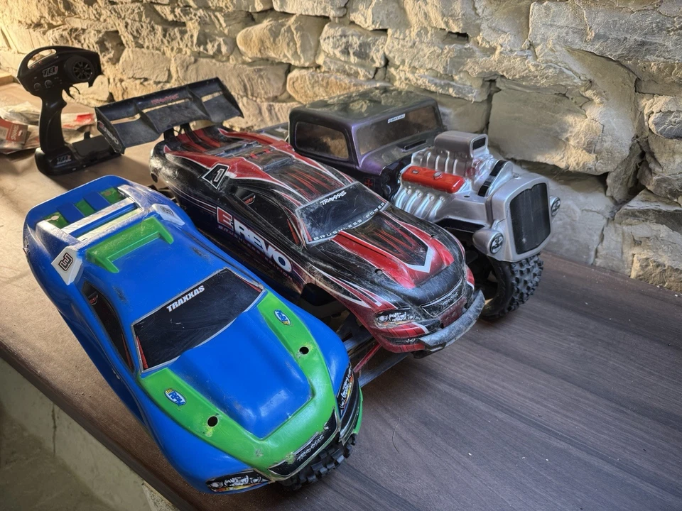 Traxxas E Revo 1/8 Scale Brushless Car Job Lot Loads Of Upgrades & Spare Parts - Image 3 of 4