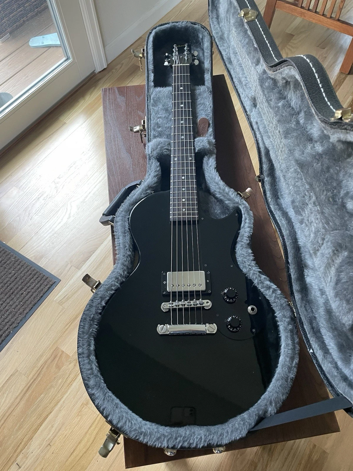 Picture 1 of 20