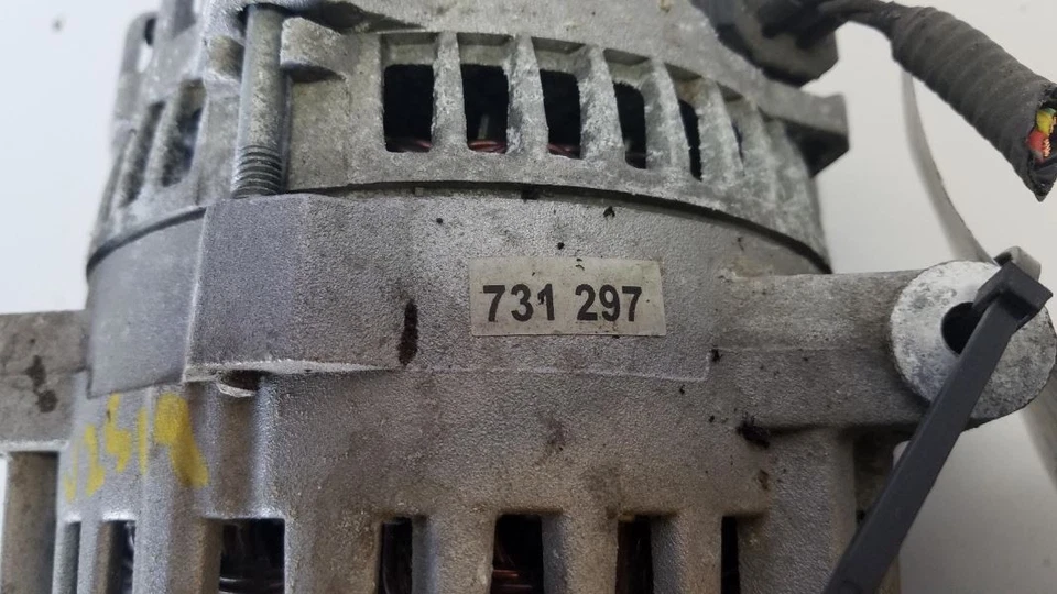 EXPEDITON 2005 Alternator 1213646 - Image 3 of 4