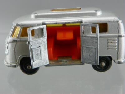 ミニカー MATCHBOX No.34 VOLKSWAGEN CAMPER VINTAGE MATCHBOX SERIES NO. 34 VOLKSWAGEN VAN CAMPER MADE IN