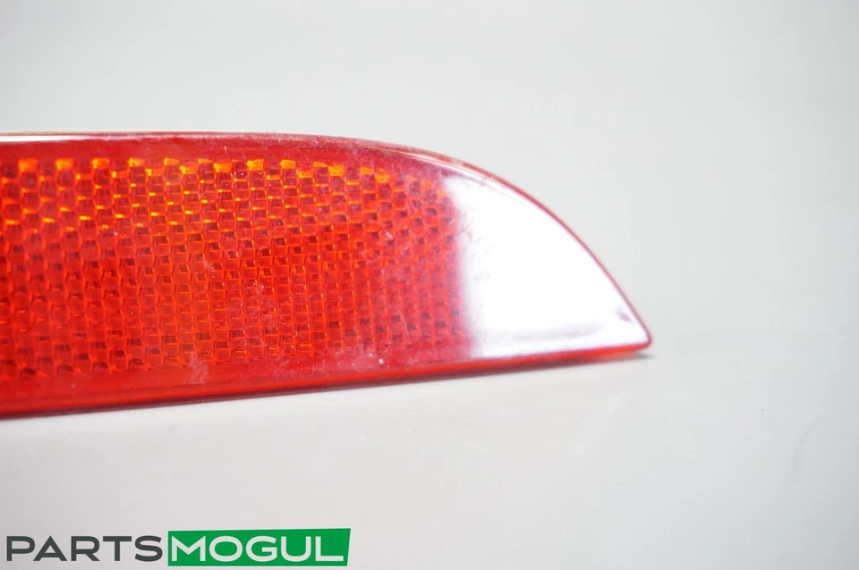 09-15 BMW 750i 750Li F01 F02 Reflector de marcador trasero izquierdo del lado del conductor OEM Foto 2 de 4