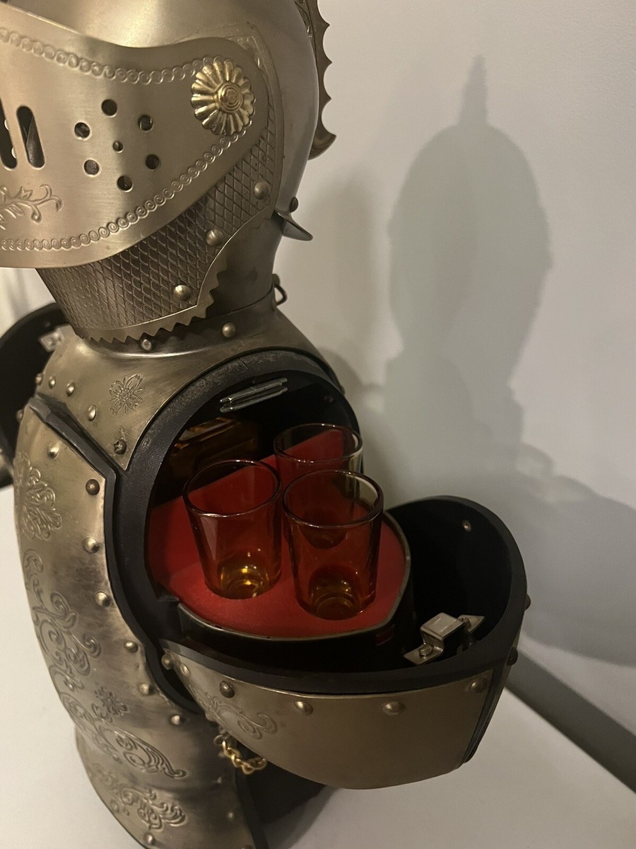 Rare Vintage Nikka Whiskey Armor Decanter Barset COMPLETE w Rare Vintage Nikka Whiskey Armor Decanter Barset COMPLETE w