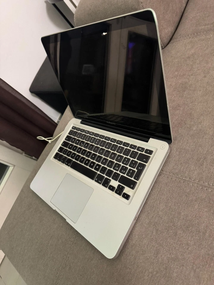 Apple MacBook Pro 13" 2011 · i5 · 8GB · 256GB, foto 4 di 5