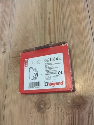 Legrand 06164 40 amp MCB CIRCUIT BREAKER 6kA B40 Model 061 64 NEW , SENT FAST ,