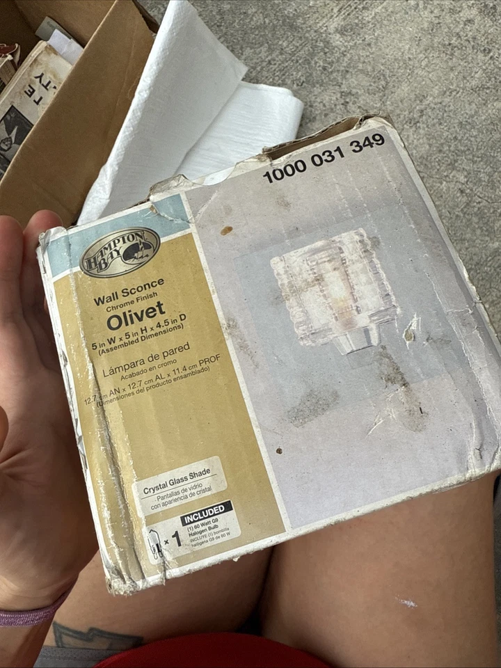 Aplique de pared con acabado cromado Hampton Bay Foto 2 de 3