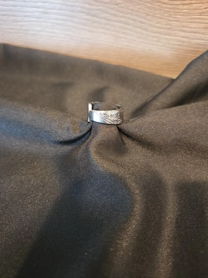 Кольцо-ложка из нержавеющей стали с цветочным рисунком переработанное, размер 7 - Изображение 4 из 4