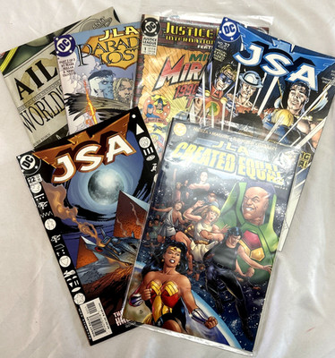 JUSTICE LEAGUE/JSA RANDOM LOT OF 6 DC COMIC BOOKS RAW AND UNGRADED