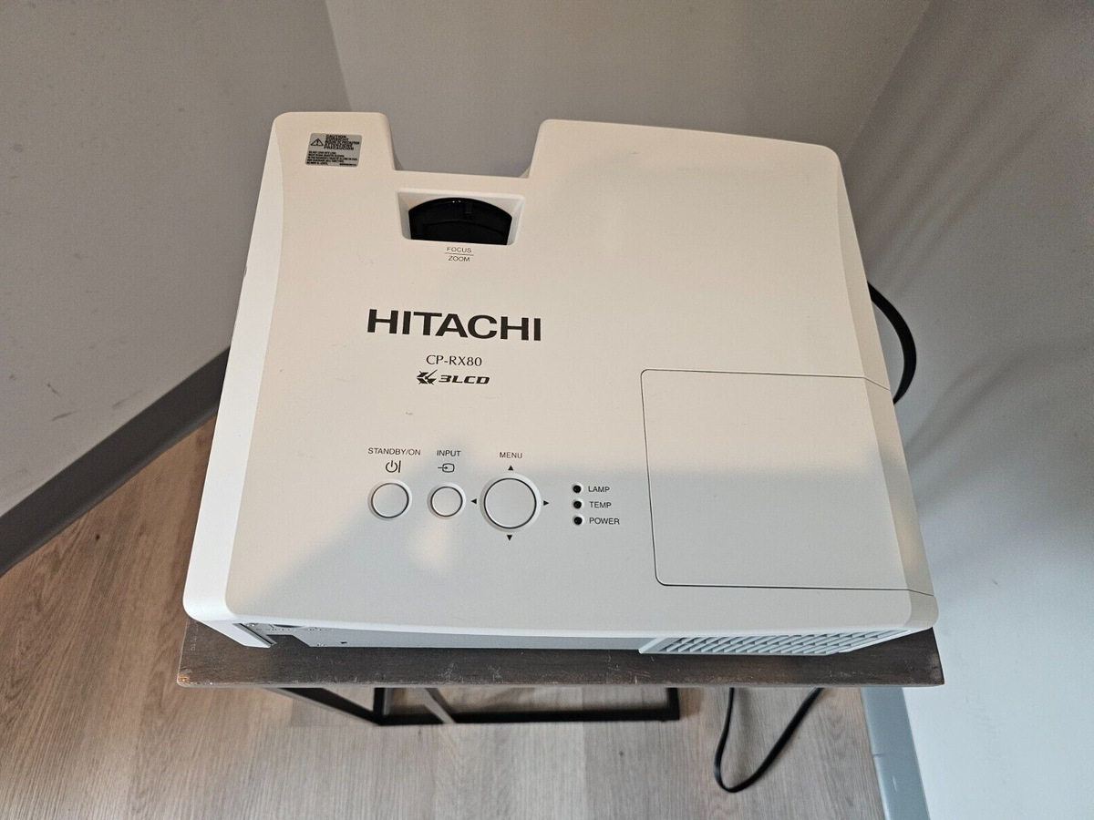 Hitachi CP-RX80 3 LCD Projector XGA 3LCD 2700 VGA w/ remote less