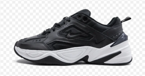 black nike dad shoes