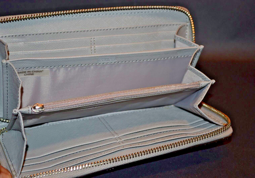 CoachWallet Python Print Leather Gray Accordian Zip Around READ - Picture 3 of 7
