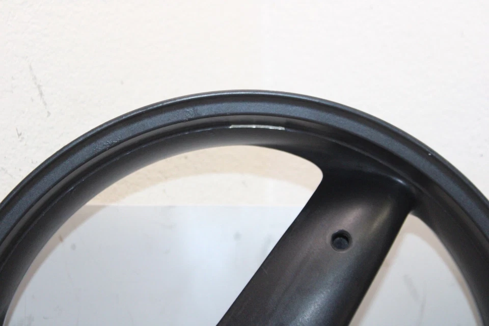 Llanta trasera Triumph Speed Triple T509 1999 OEM Foto 3 de 4