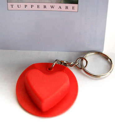 Tupperware Rare Silicone Heart Baking Form Keyring - NOT USA - HTF - NIP
