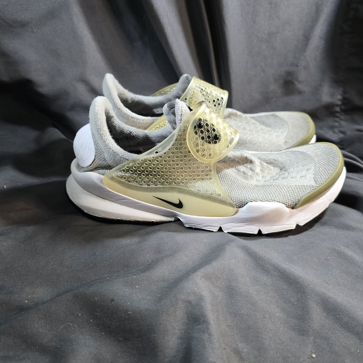 Nike Sock Dart SE Premium Running Shoes Gray White Men display picture 3
