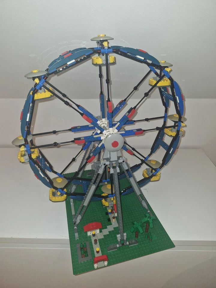 LEGO Creator 4957 Ferris Wheel, photo 2 of 5