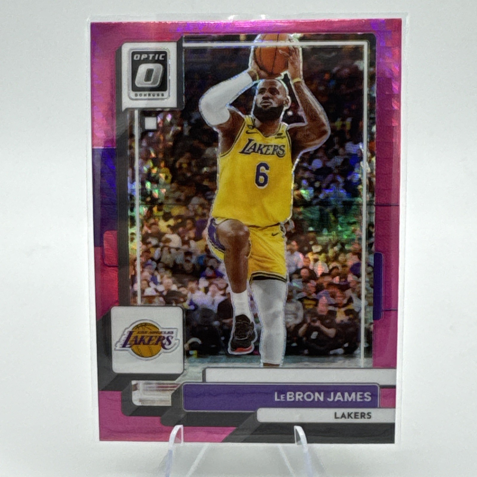 2022-23 Panini Donruss Optic - LeBron James #116 Pink Hyper Prizm