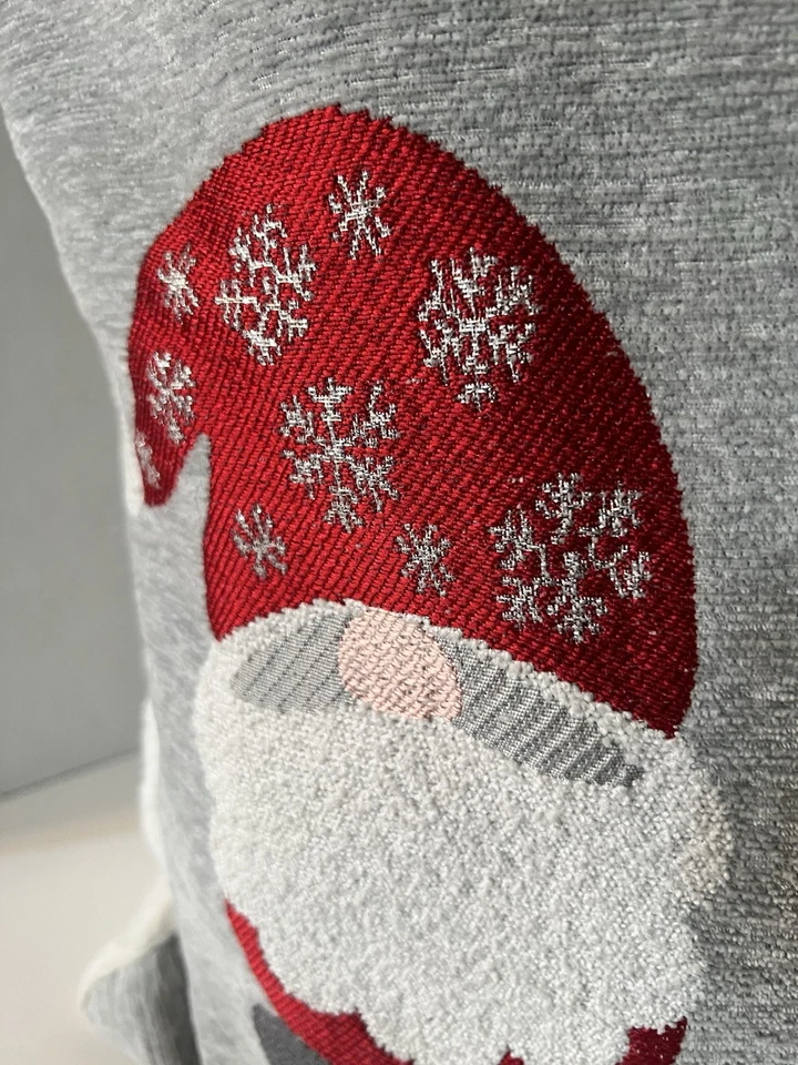 CHRIRSTMAS GNOMES OEKO -TEX DECORATIVE PILLOW 18" x 18" SOFT FAUX FUR ON BACK - Image 3 of 4