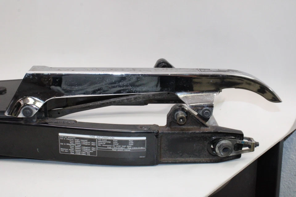 98-03 HONDA SHADOW ACE 750 VT750CD DELUXE OEM BASCULANTE TRASERO BRAZO DE SUSPENSIÓN Foto 3 de 4