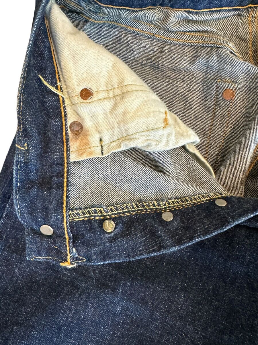 Levis 1940s 501XX Big E Hidden Rivet 29W 28L Leather Tag Levis 1940s 501XX Big E Hidden Rivet 29W 28L Leather Tag