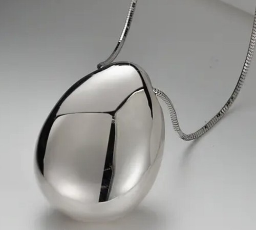 Egg Pendant Necklace 18kWhite Gold Brand New ✨️ - Picture 16 of 17