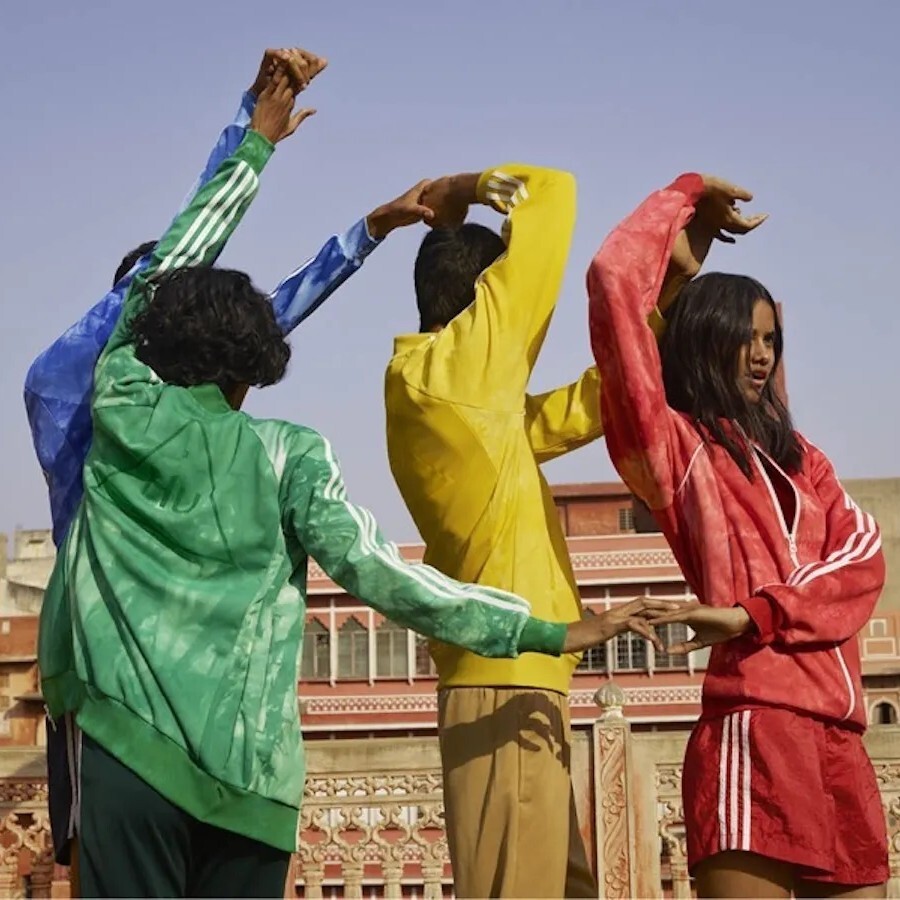 ✨極美品✨ アディダスオリジナルス ファレルウィリアムス トラックジャケット 緑 ✨極美品✨ アディダスオリジナルス ファレルウィリアムス