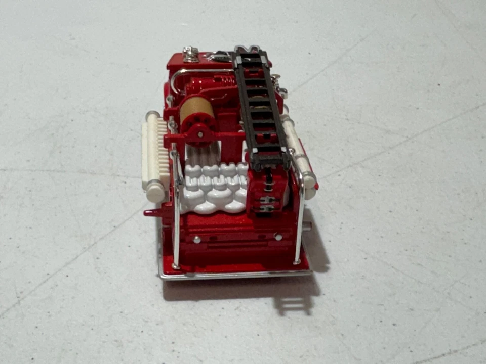 Camión de bomberos Ford AA 1932 Matchbox YFE06, de colección 1991 Foto 4 de 4