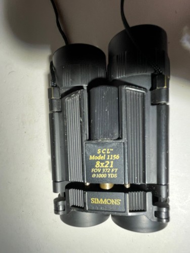 Simmons 1156 8x21 Binoculars with Marlboro Adventure Team Soft Zip Case - Picture 22 of 24