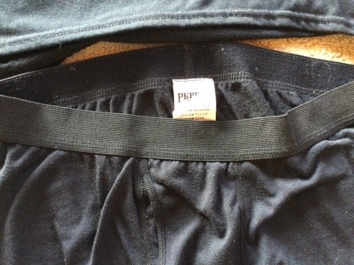 Hot Chillys Pepper Skins Top and Bottoms Base Layer Small PS3200 Very good cond - Picture 3 of 3