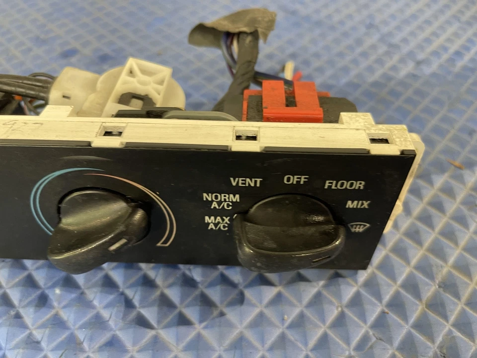 1994-1998 Ford Mustang GT Climate Control Assembly Tested Oem - Image 4 of 4