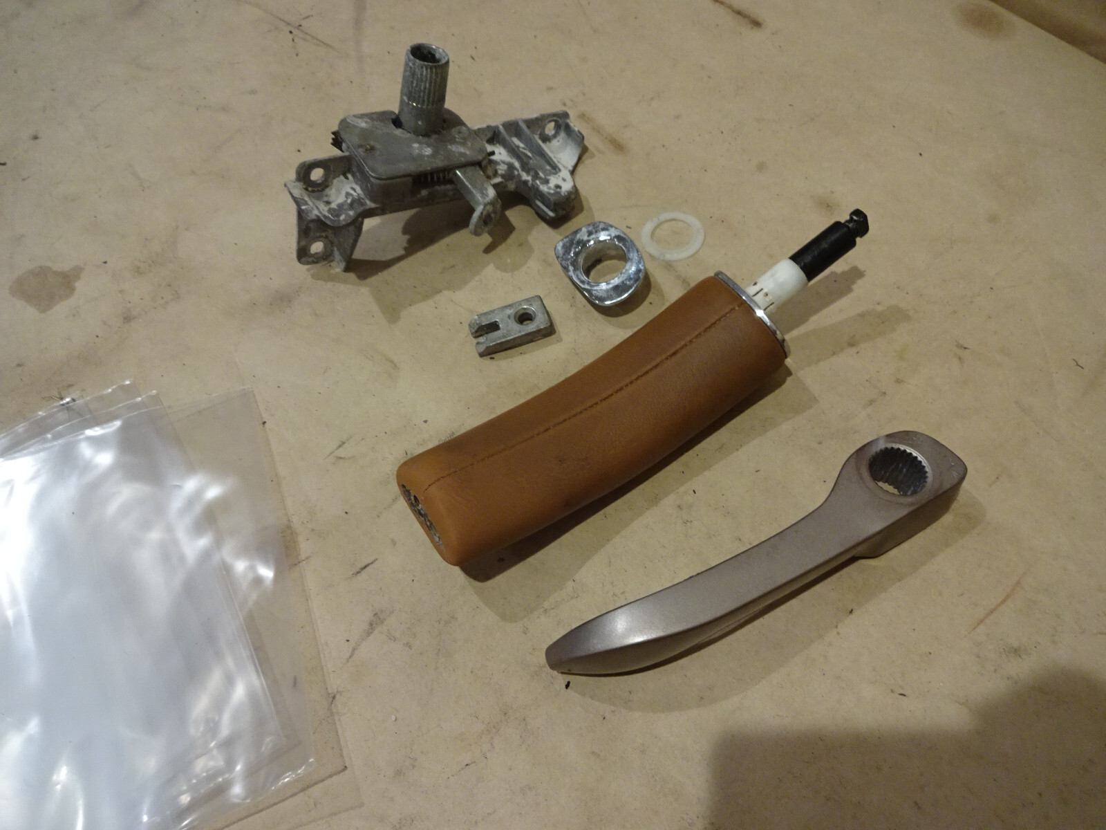 Ferrari California - LH Interior Door Handle In Parts P/N 80615300