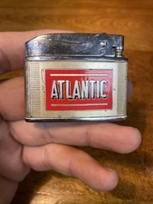 VINTAGE ATLANTIC IMPERIAL PENGUIN LIGHTER Flat Gas Oil Station Untested