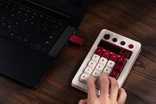 8BitDo Retro 18 Mechanical Numpad Bluetooth Wired Calculator Fami Edition NEW