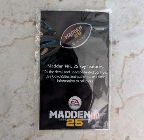 Madden NFL 25 Xbox One Football Pin Video Game Promo Memorabilia EA Sports