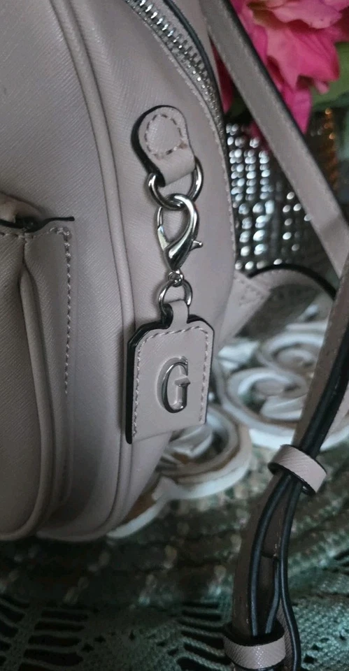 Guess Mochila Mini Cartera Multi Compartimento Logo Dusty Rose Los Angeles Foto 3 de 4