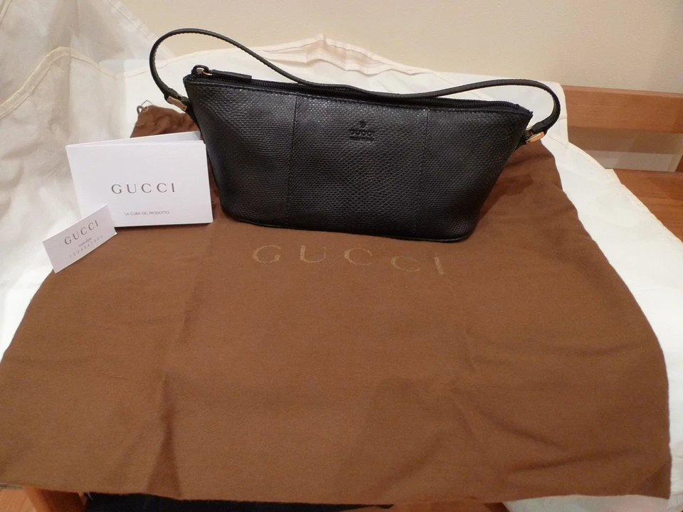 GUCCI 100%AUTHENTIC PYTHON SNAKE SKIN BLACK SMALL BAG PURCE ITALY - Image 2 of 4